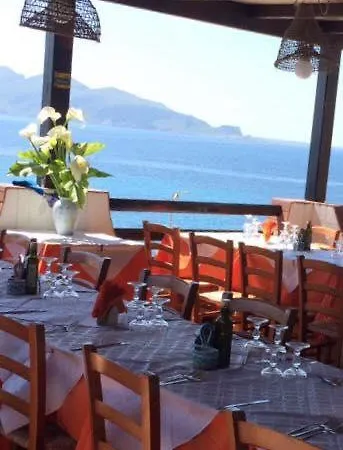 Hotel Paradiso 3*