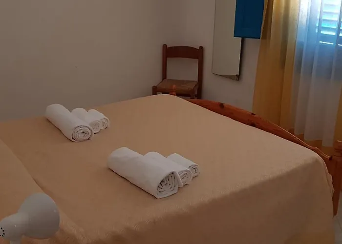 Paradiso Отель Леванцо